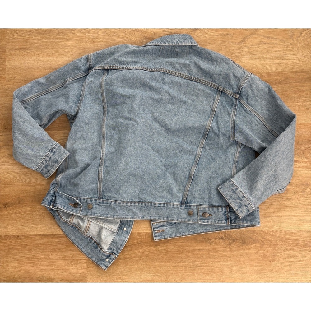 NWT Womens KBB by Kahlana "The Denim Jacket" - Large - Light Denim Wash - Picture 7 of 9